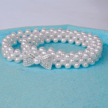 Elegant Women's Pearl Belt with Crystal Bow Buckle